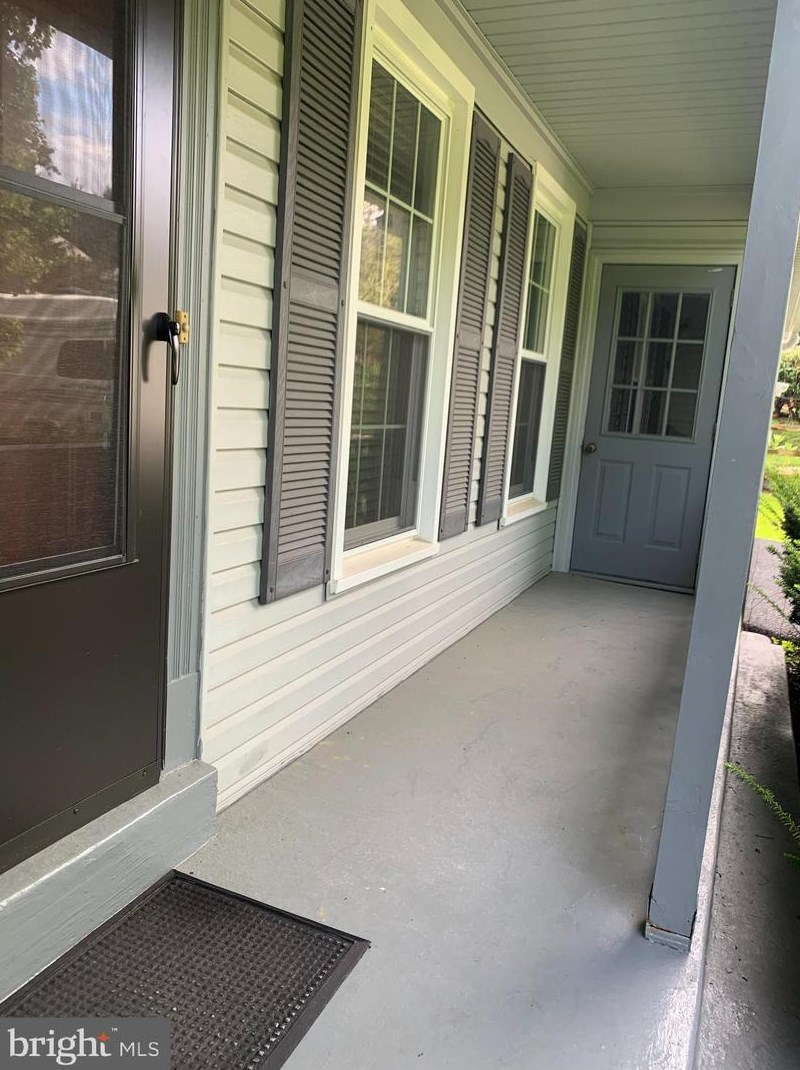8808 Mourning Dove Ct, Gaithersburg MD  20879-1775 exterior