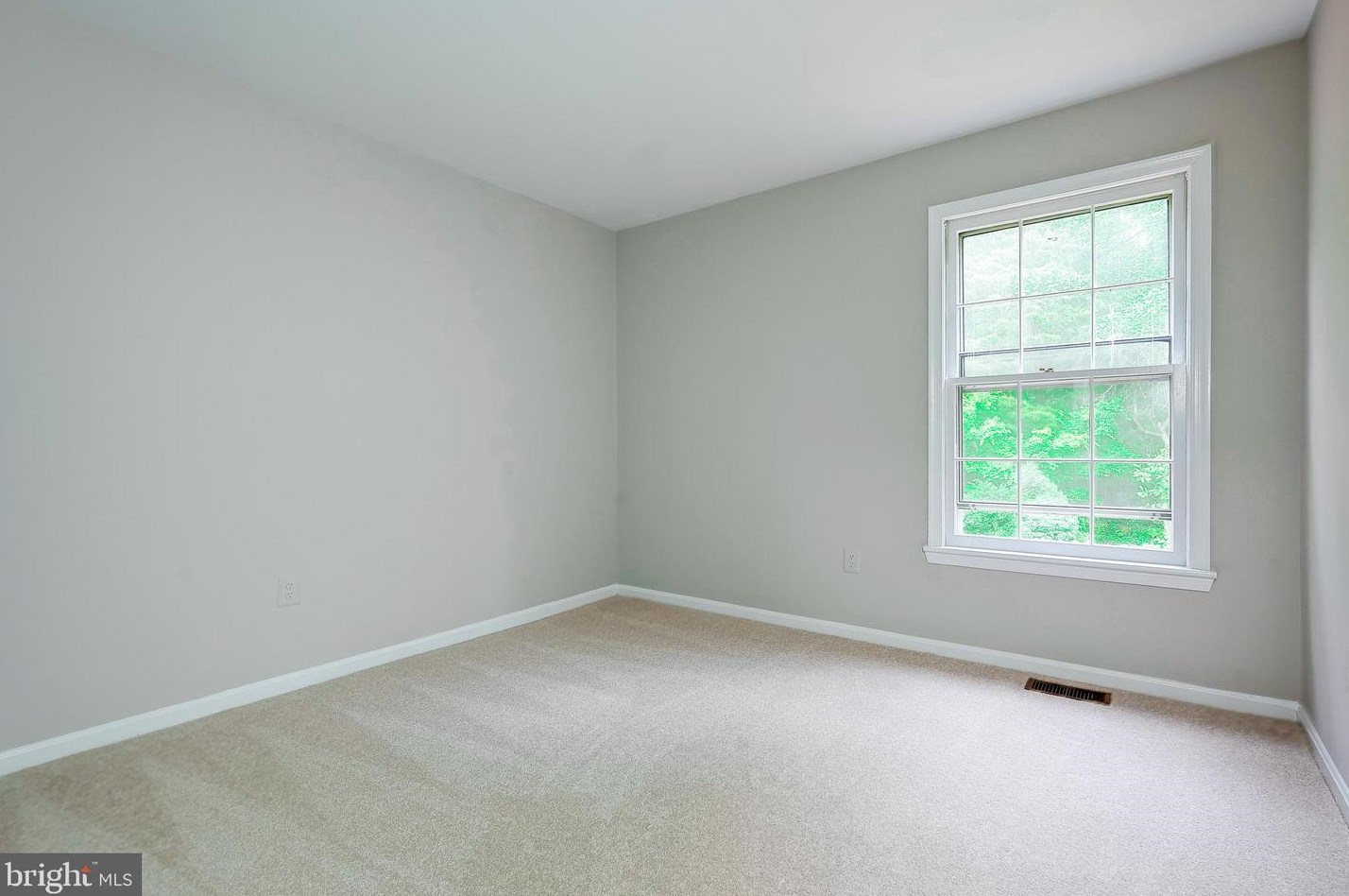 917 Wild Forest Dr, Gaithersburg MD  20879-3209 exterior