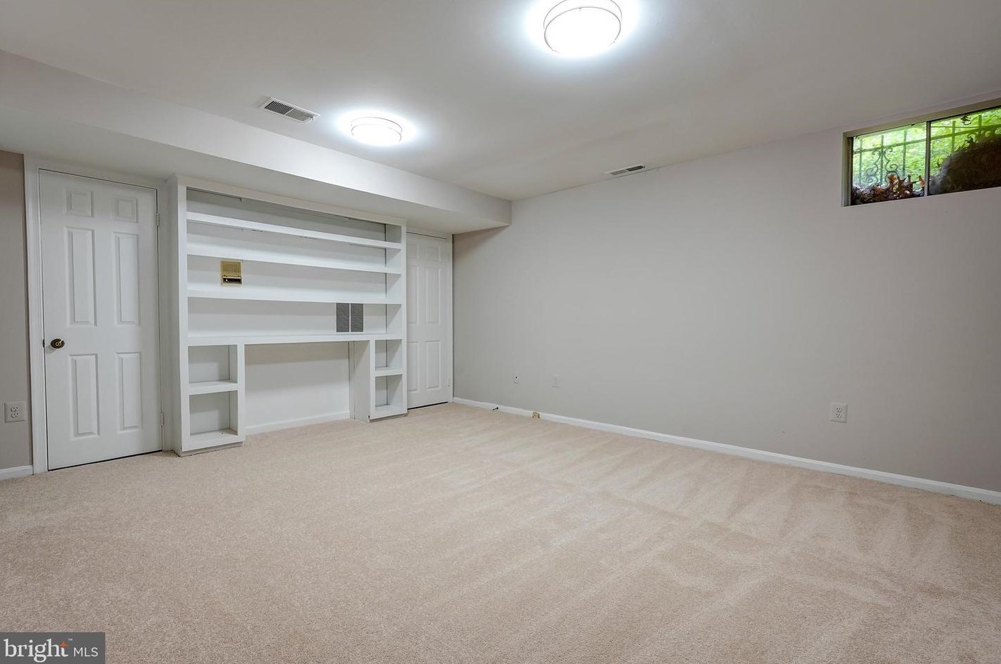 917 Wild Forest Dr, Gaithersburg MD  20879-3209 exterior