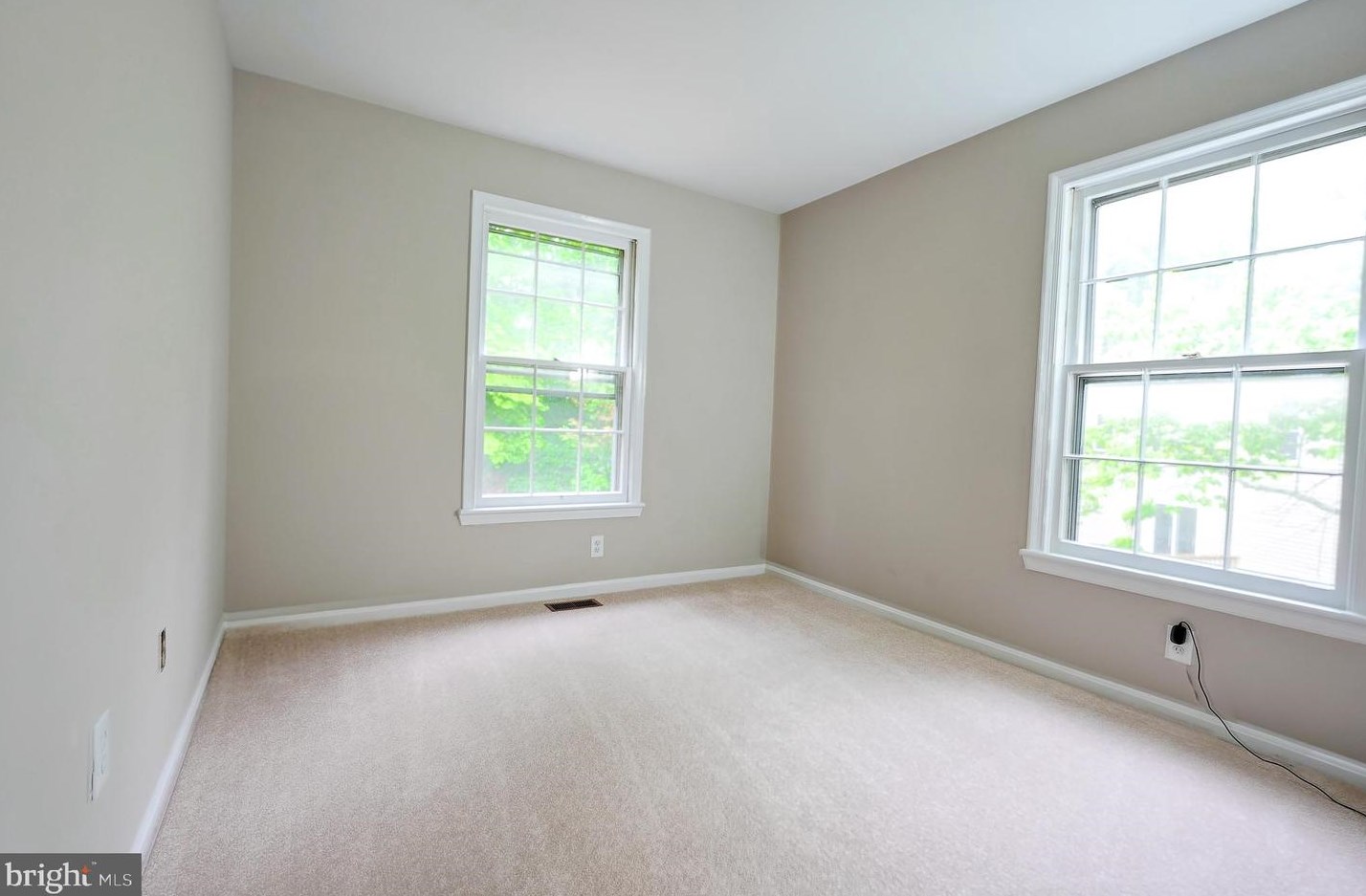 917 Wild Forest Dr, Gaithersburg MD  20879-3209 exterior