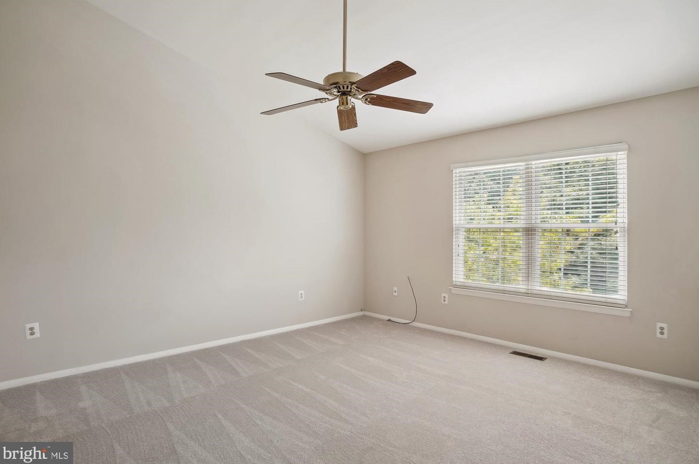 23840 Rolling Fork Way, Gaithersburg MD  20882-2727 exterior