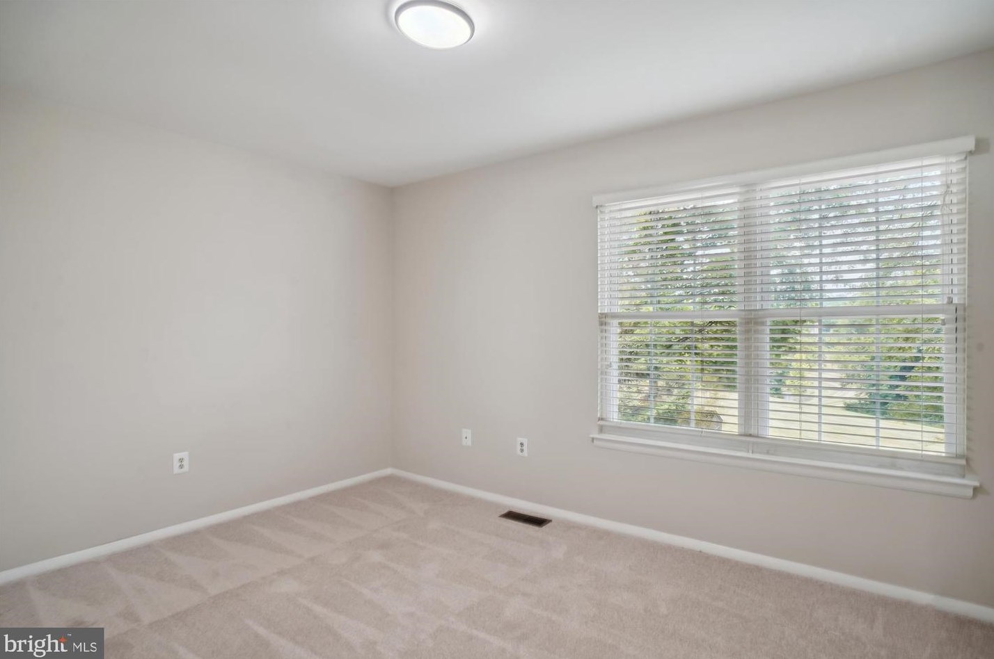 23840 Rolling Fork Way, Gaithersburg MD  20882-2727 exterior