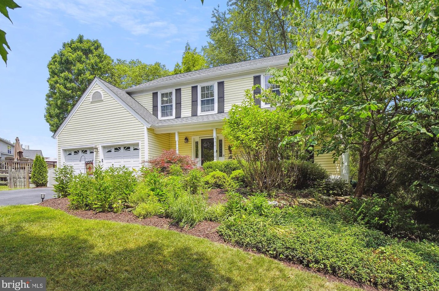 23840 Rolling Fork Way, Gaithersburg MD  20882-2727 exterior