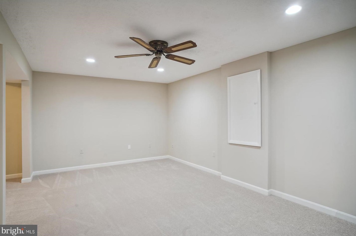 23840 Rolling Fork Way, Gaithersburg MD  20882-2727 exterior