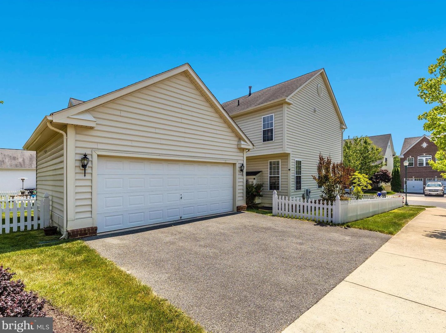 12619 Grand Elm St, Clarksburg MD 20871-4483 exterior