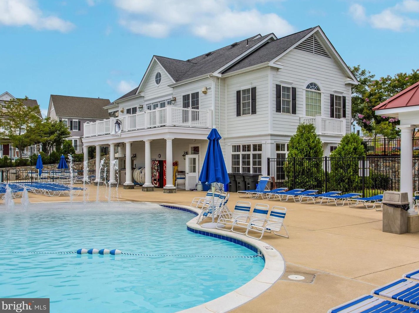 12619 Grand Elm St, Clarksburg MD 20871-4483 exterior