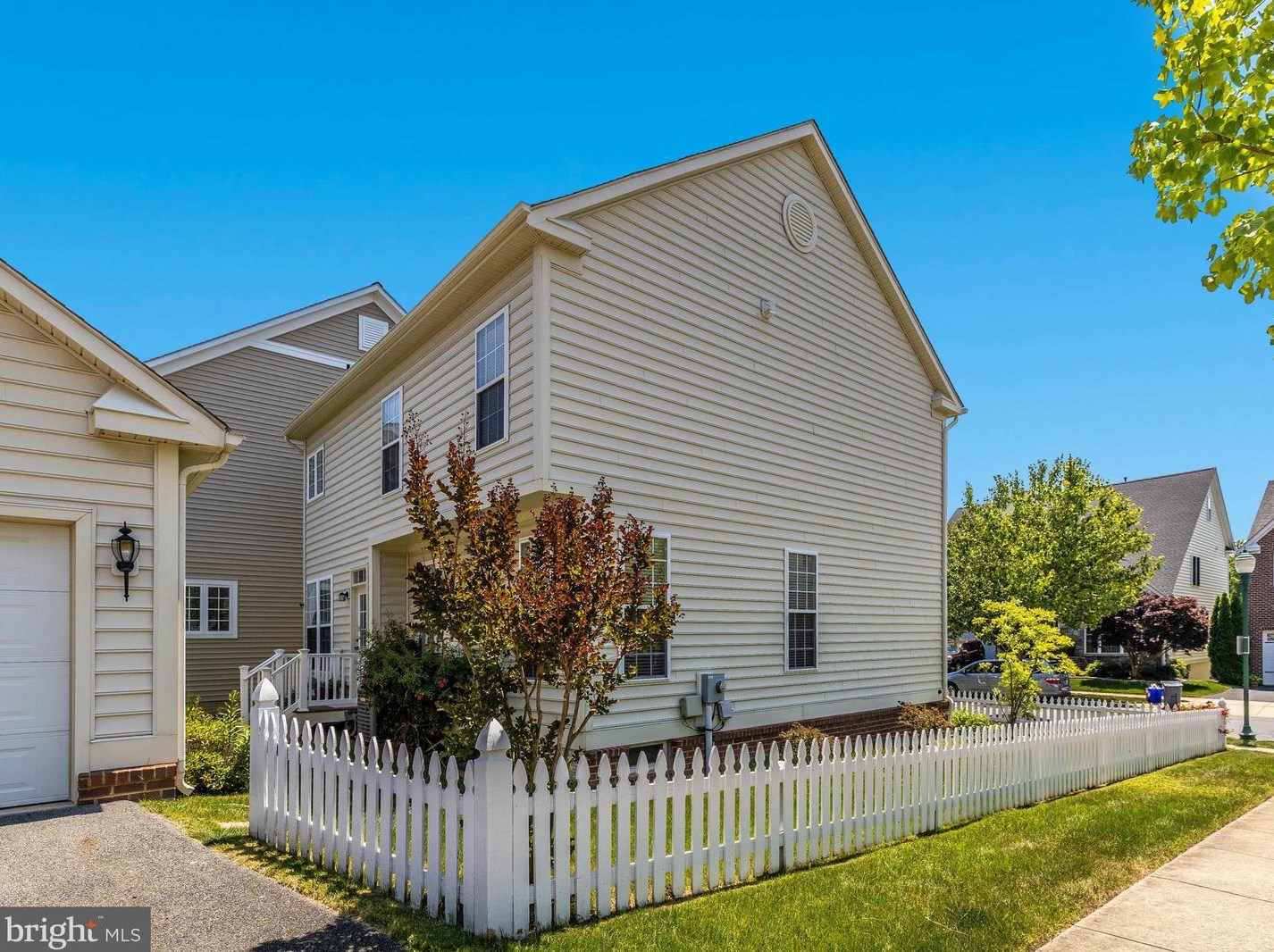 12619 Grand Elm St, Clarksburg MD 20871-4483 exterior