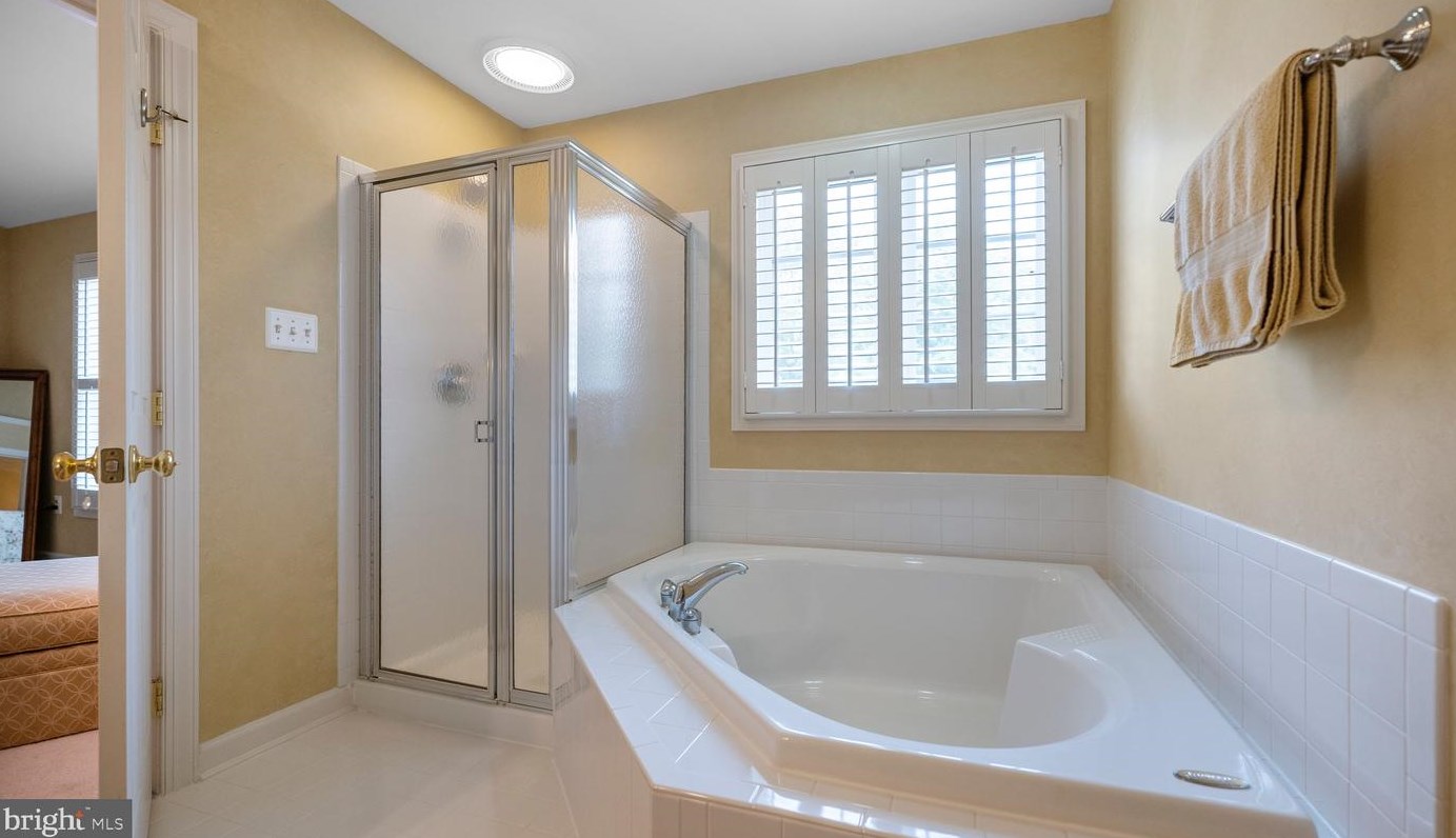 12873 Murphy Grove Ter, Clarksburg MD 20871-4318 exterior