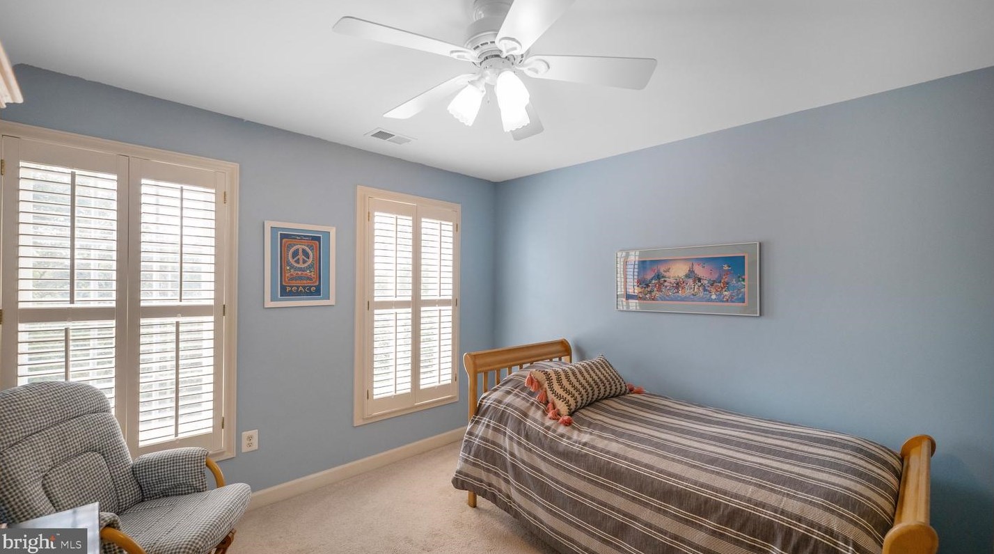 12873 Murphy Grove Ter, Clarksburg MD 20871-4318 exterior