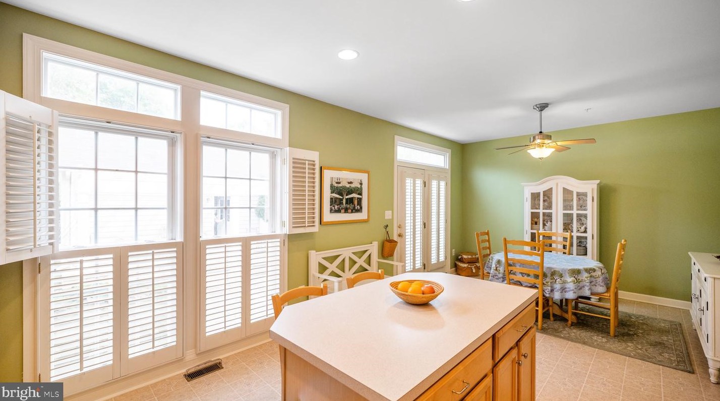 12873 Murphy Grove Ter, Clarksburg MD 20871-4318 exterior