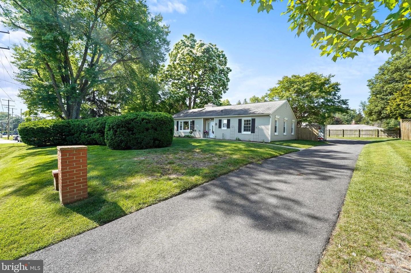 14 Wolf Dr, Silver Spring, MD 20904-3448