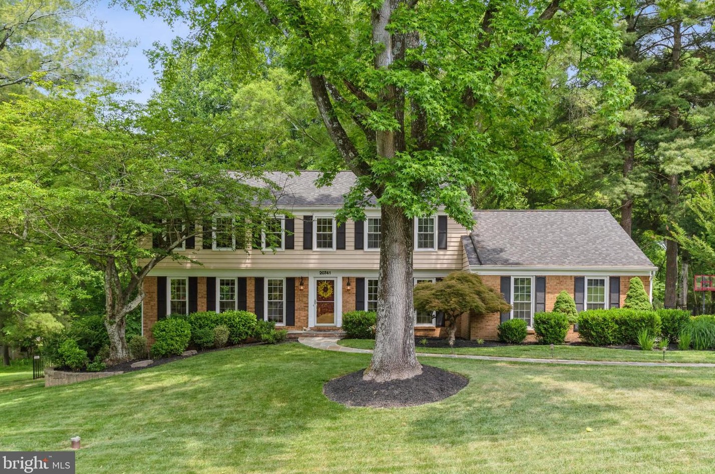 20741 Miracle Dr, Gaithersburg, MD 20882-4455