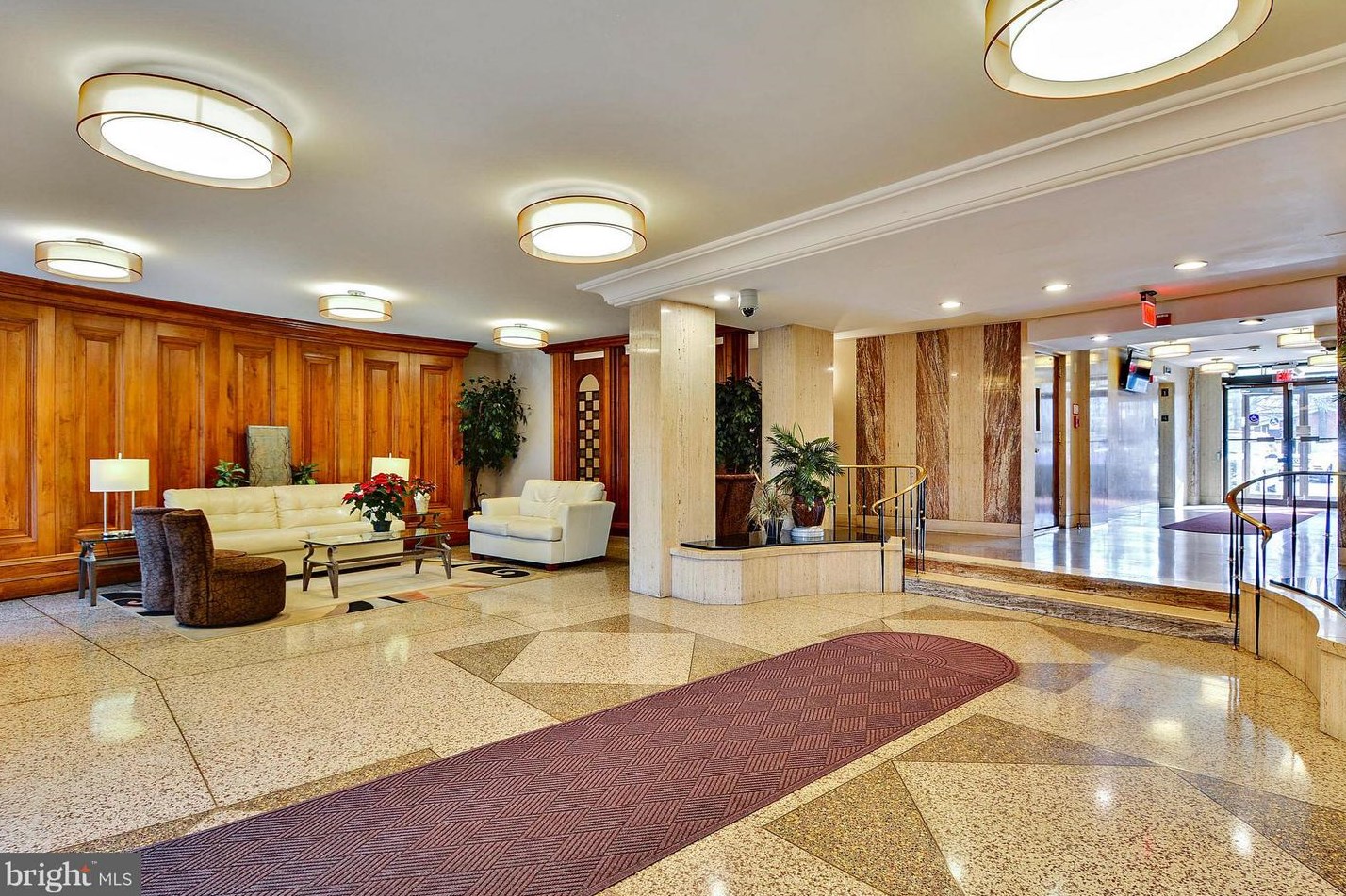 1121 University Blvd W #305, Silver Spring, MD 20902