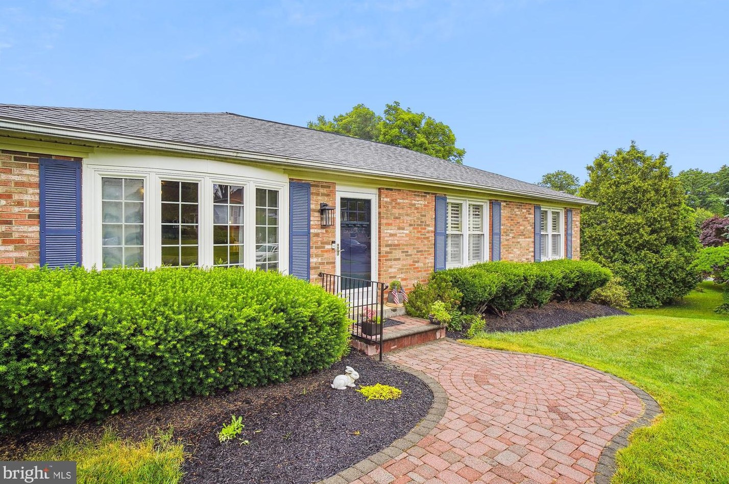 18709 Bloomfield Rd, Olney, MD 20832