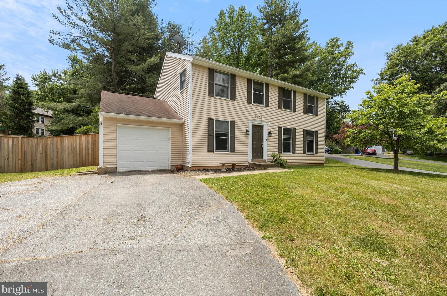 1233 Windmill Ln, Silver Spring, MD 20905