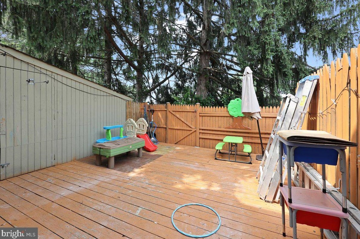 9624 Horizon Run Rd, Gaithersburg MD 20886-0488 exterior