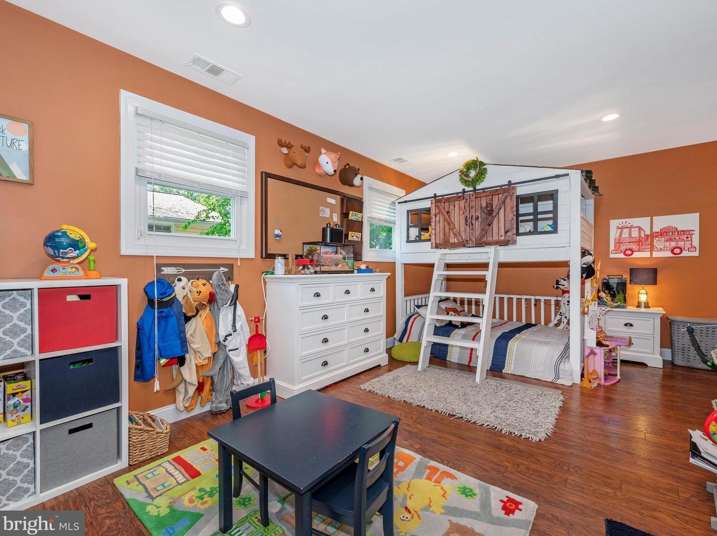 100 Spring St, Gaithersburg MD  20877-1922 exterior