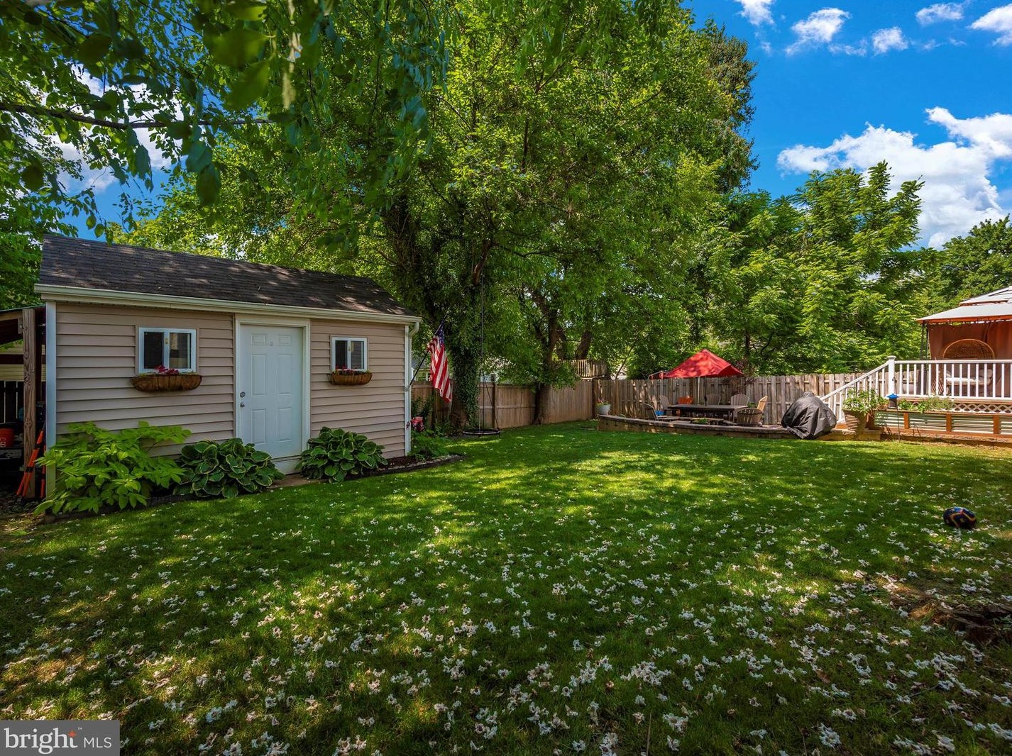 100 Spring St, Gaithersburg MD  20877-1922 exterior