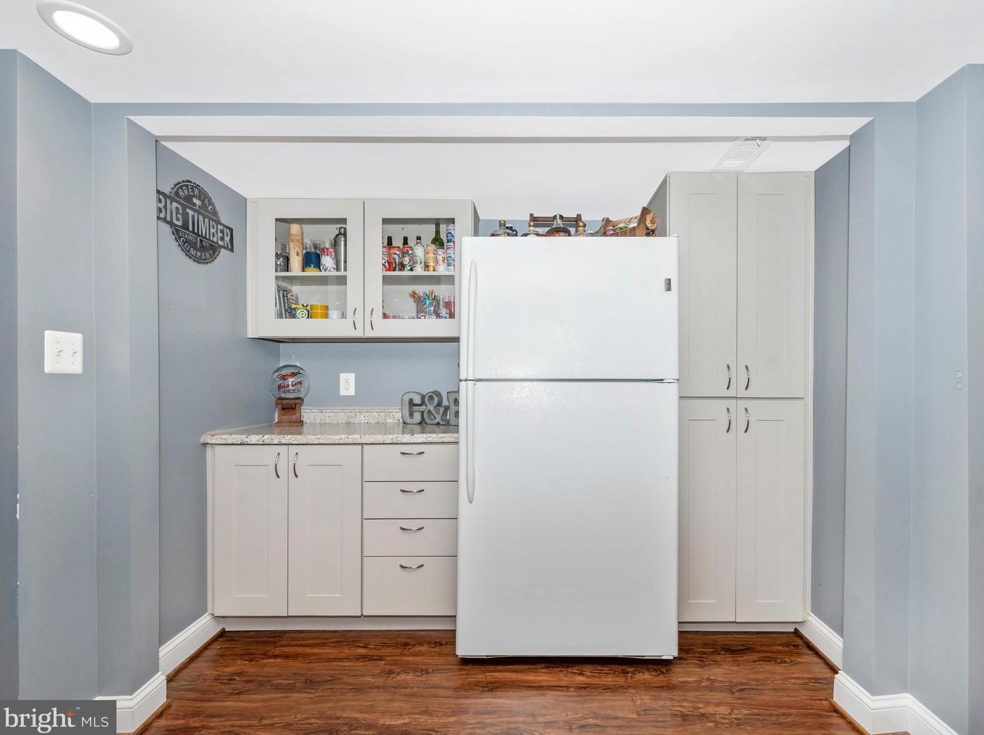 100 Spring St, Gaithersburg MD  20877-1922 exterior