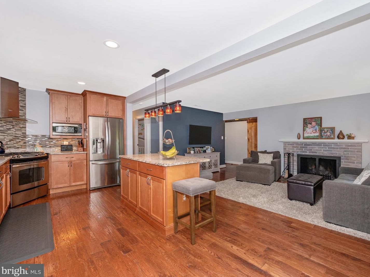 100 Spring St, Gaithersburg MD  20877-1922 exterior