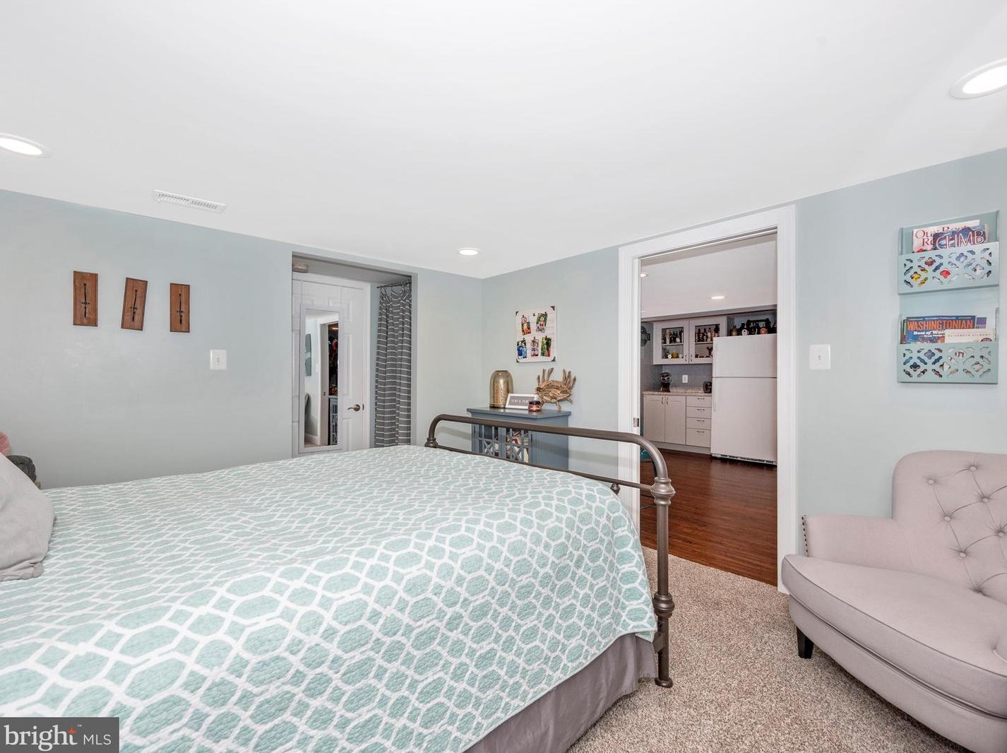 100 Spring St, Gaithersburg MD  20877-1922 exterior