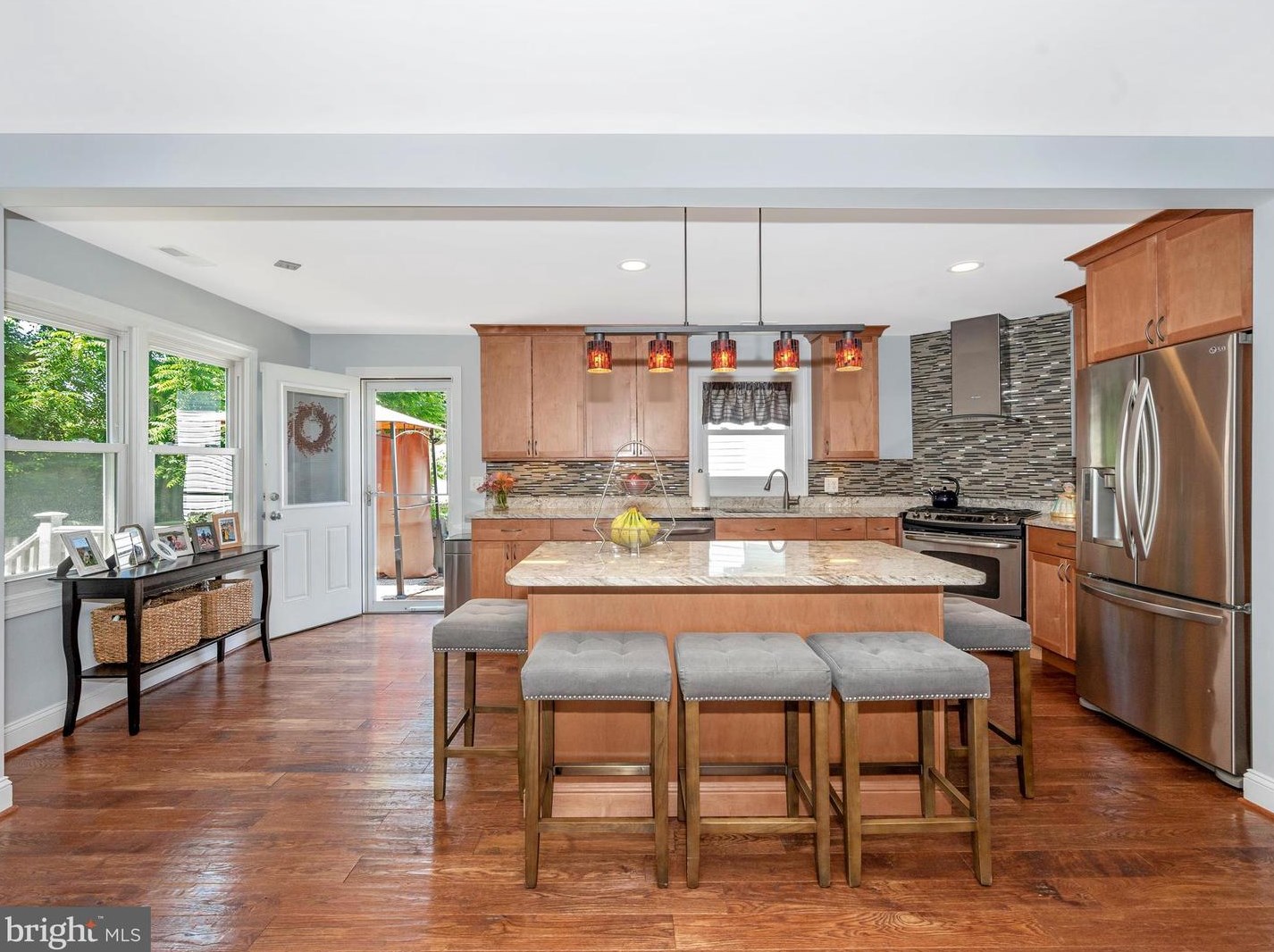 100 Spring St, Gaithersburg MD  20877-1922 exterior