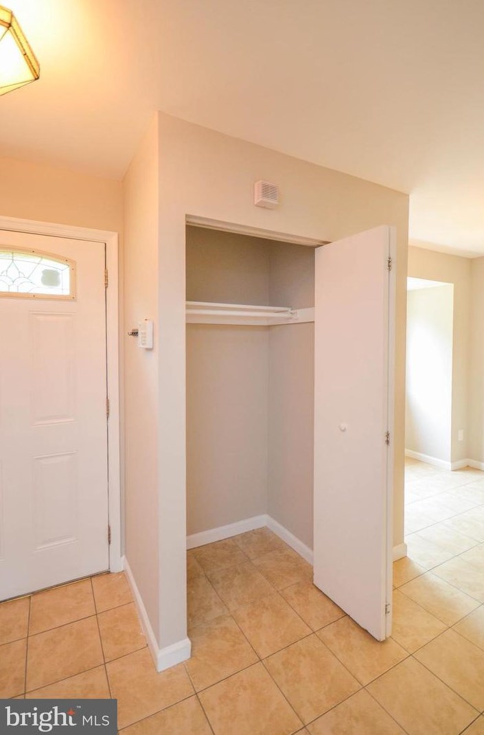 19404 Transhire Rd, Gaithersburg, MD 20886