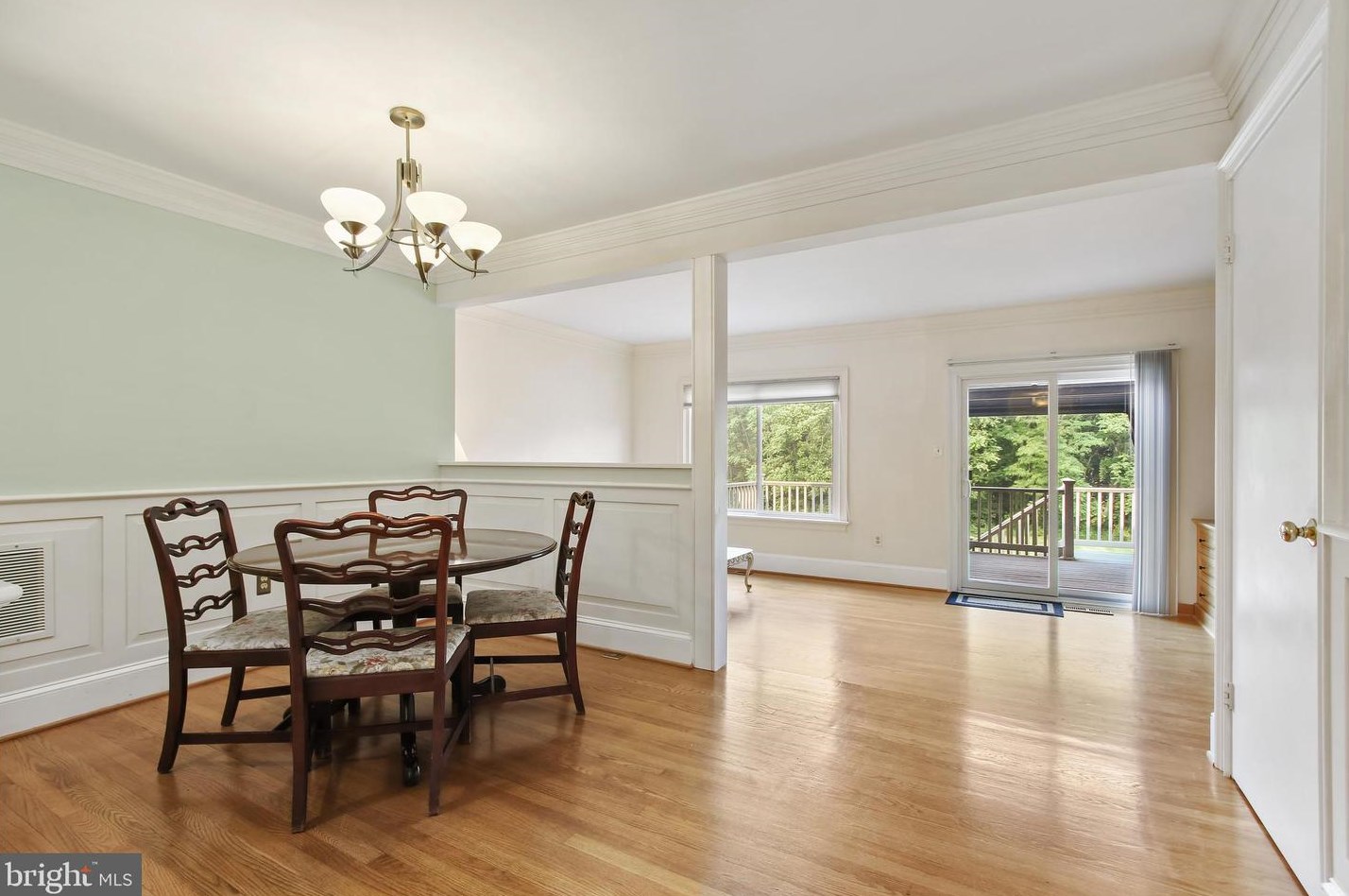 9551 White Pillar Ter, Gaithersburg MD  20882-2815 exterior