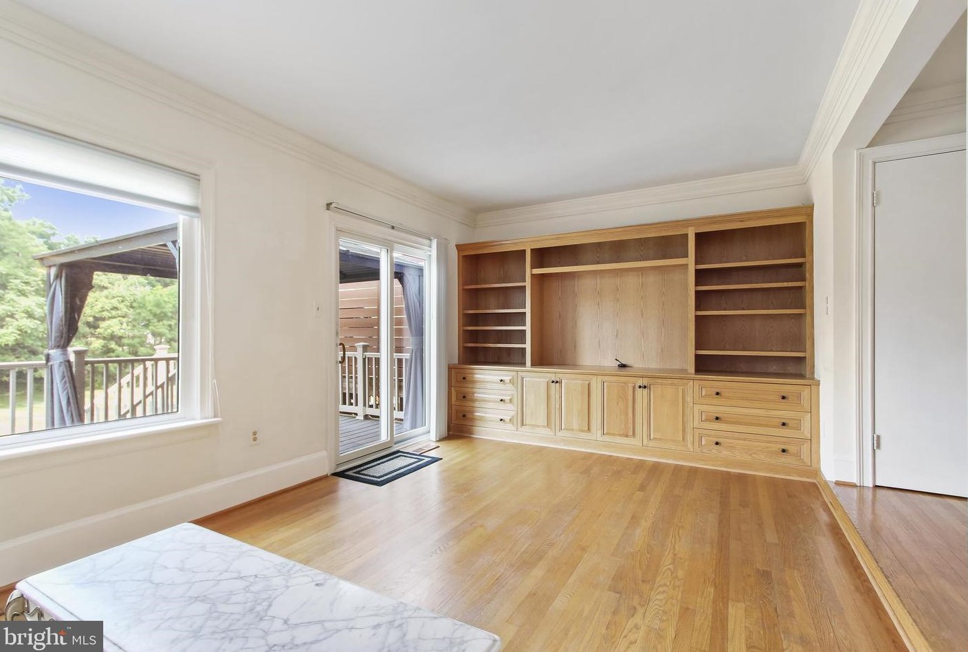 9551 White Pillar Ter, Gaithersburg MD  20882-2815 exterior