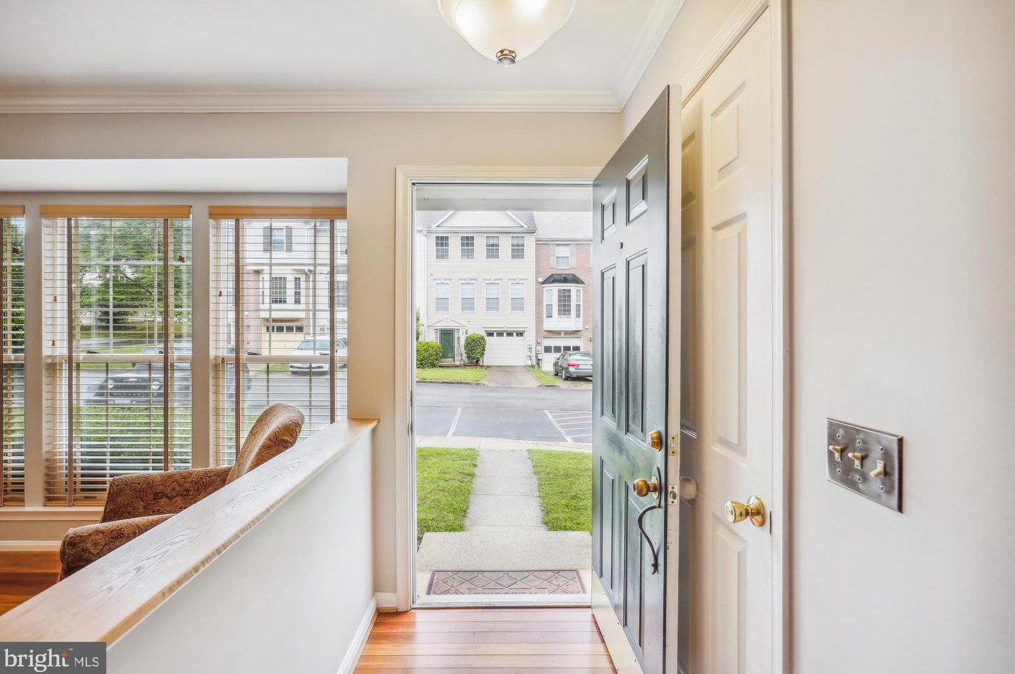 5 Augustine Ct, Gaithersburg, MD 20879-4590