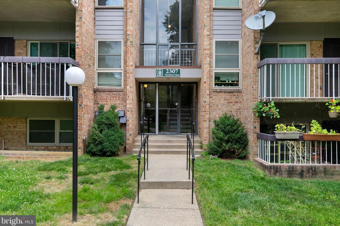 2307 Greenery Ln #203-2, Silver Spring, MD 20906