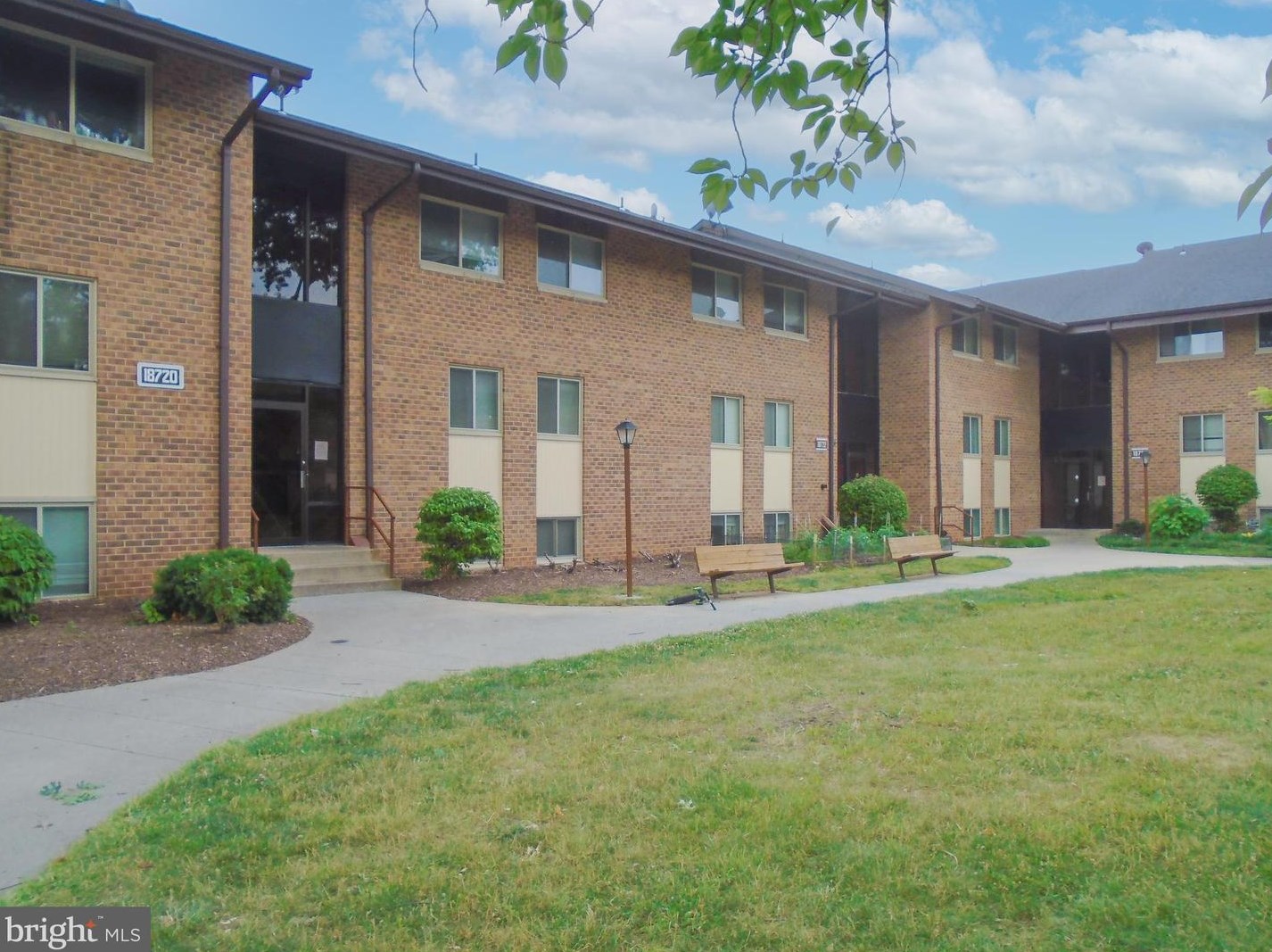 18722 Walkers Choice Rd, Gaithersburg MD  20886-0625 exterior