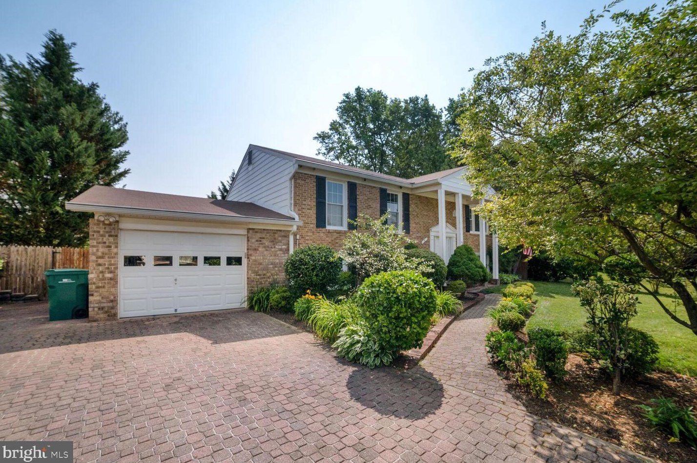 5 Coatbridge Ct, Olney, MD 20832