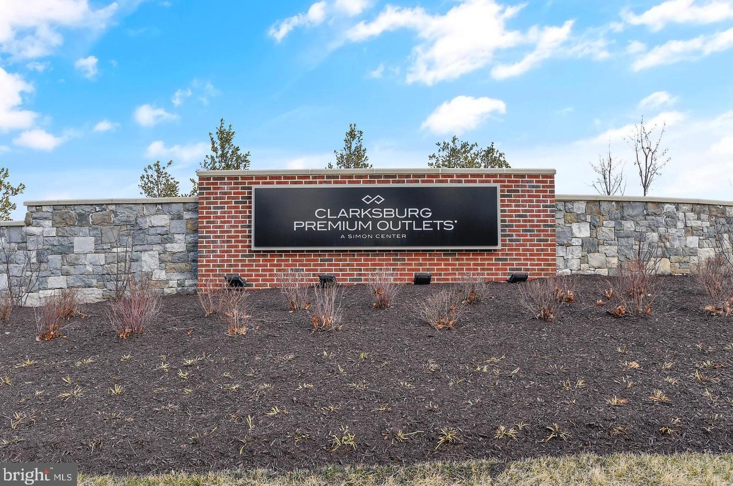 13213 Shawnee Ln, Clarksburg MD  20871 exterior