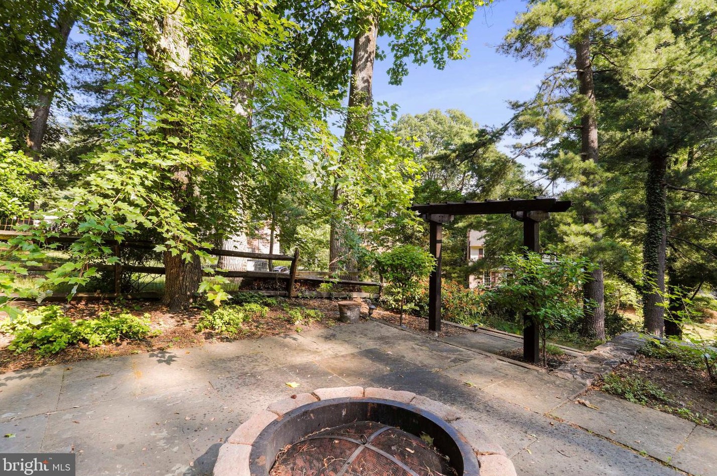 18929 Diary Rd, Gaithersburg MD 20886-3136 exterior