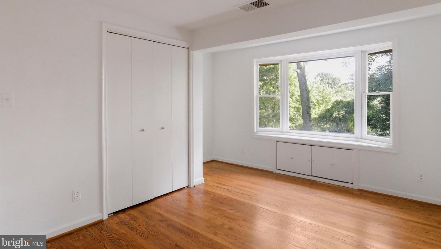 18929 Diary Rd, Gaithersburg MD 20886-3136 exterior