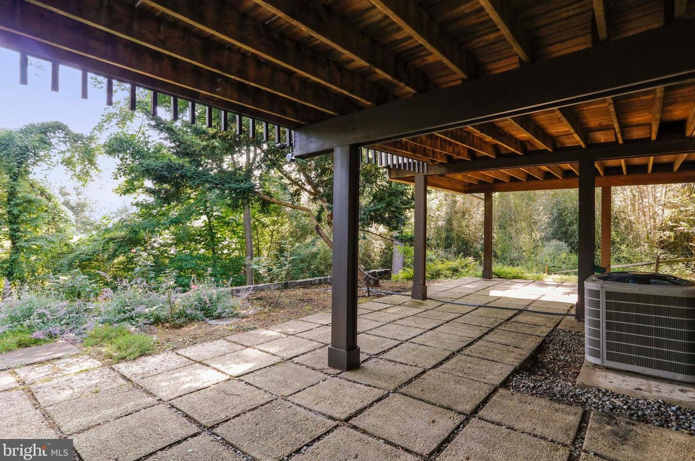 18929 Diary Rd, Gaithersburg MD 20886-3136 exterior