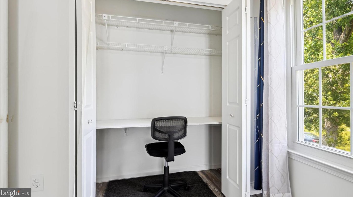 20813 Aspenwood Ln, Gaithersburg MD  20886-4067 exterior