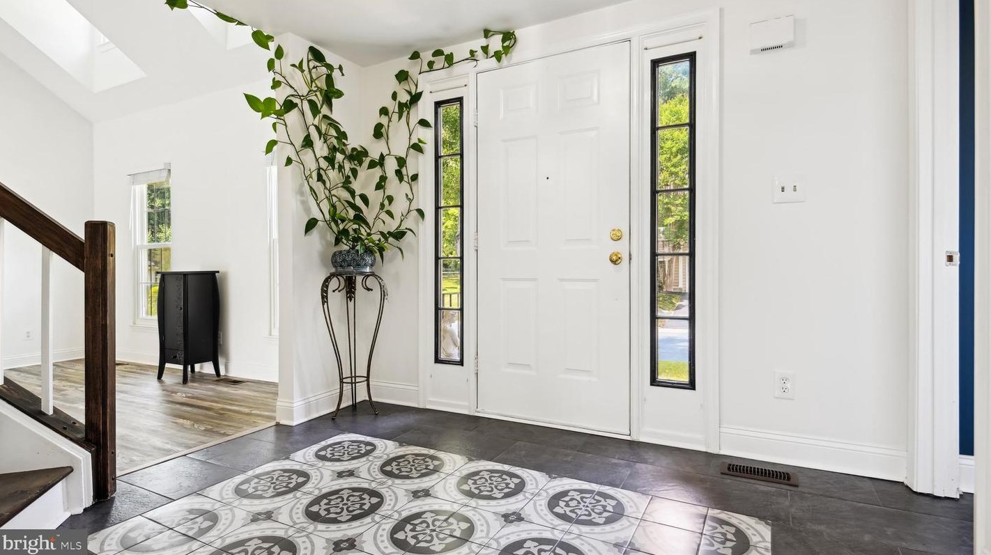 20813 Aspenwood Ln, Gaithersburg MD  20886-4067 exterior