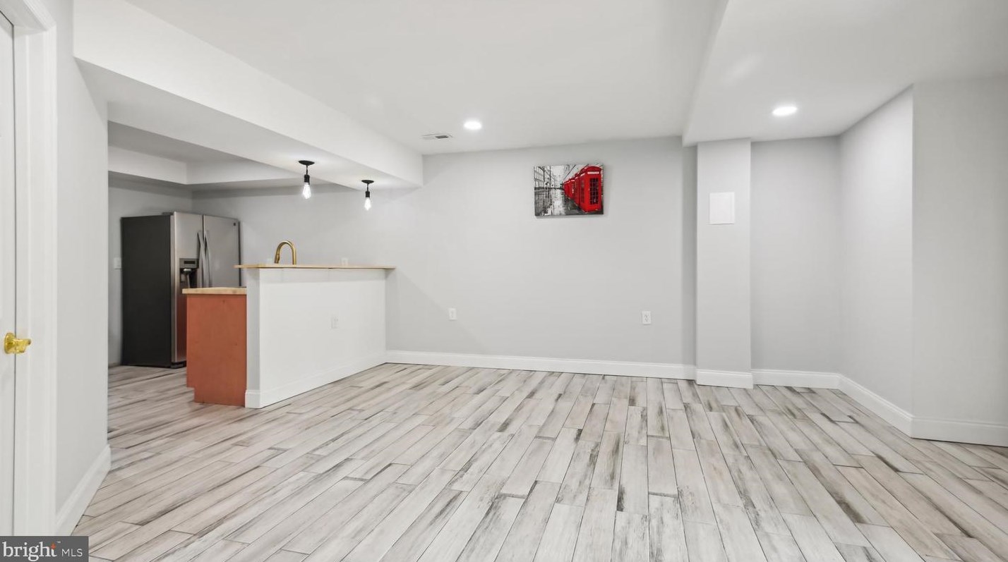 20813 Aspenwood Ln, Gaithersburg MD  20886-4067 exterior