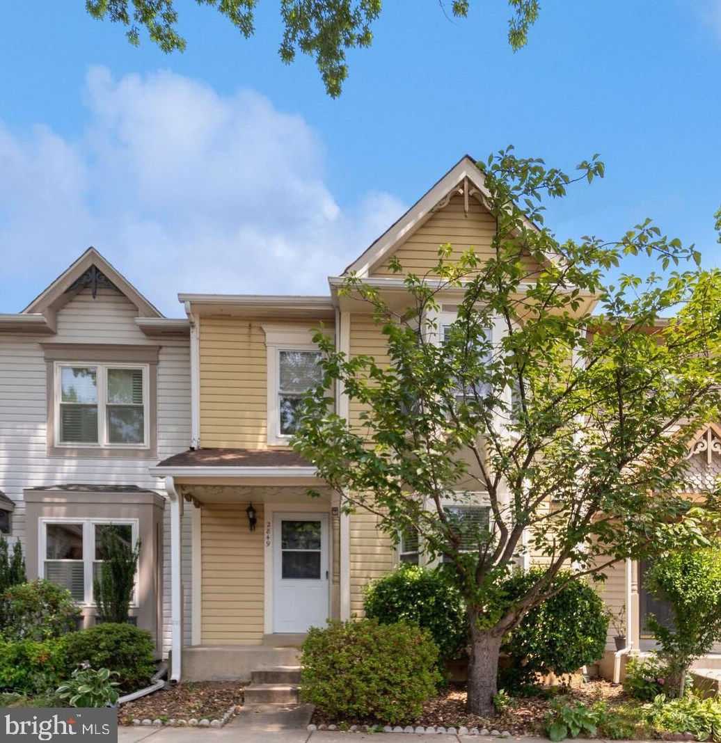 2849 Schoolhouse Cir, Silver Spring, MD 20902