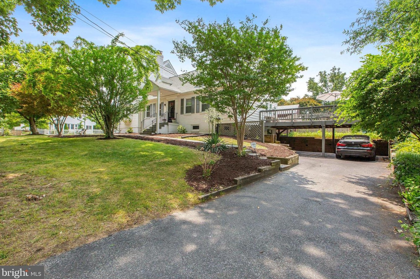 613 Pershing Dr, Silver Spring, MD 20910