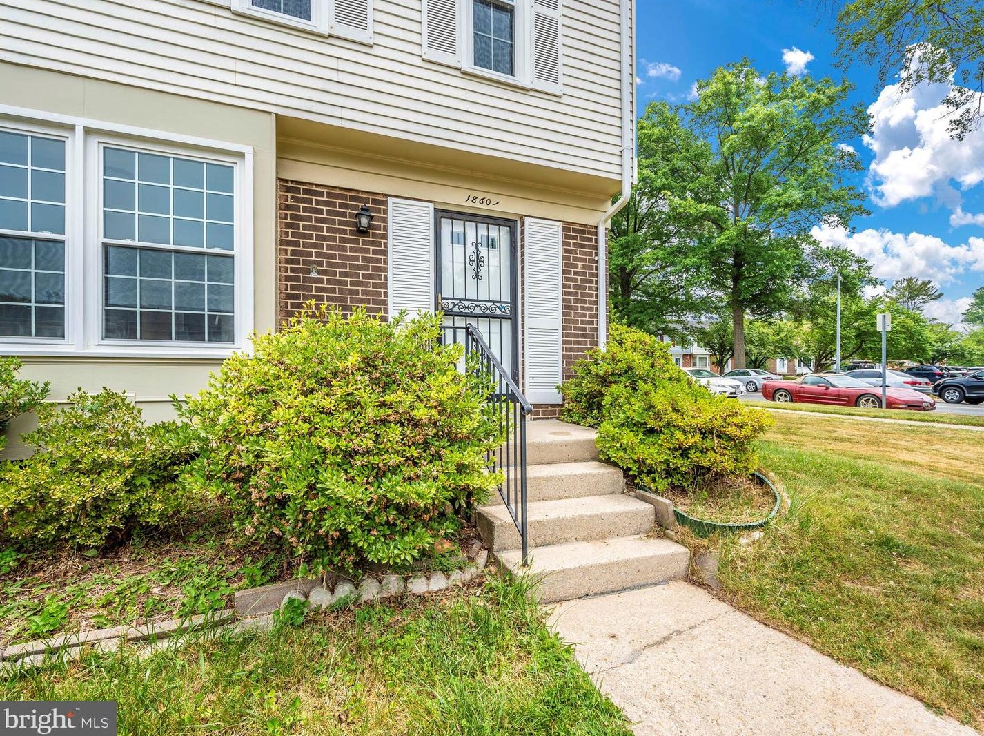 18601 Nuthatcher Ln, Gaithersburg MD  20879-1707 exterior