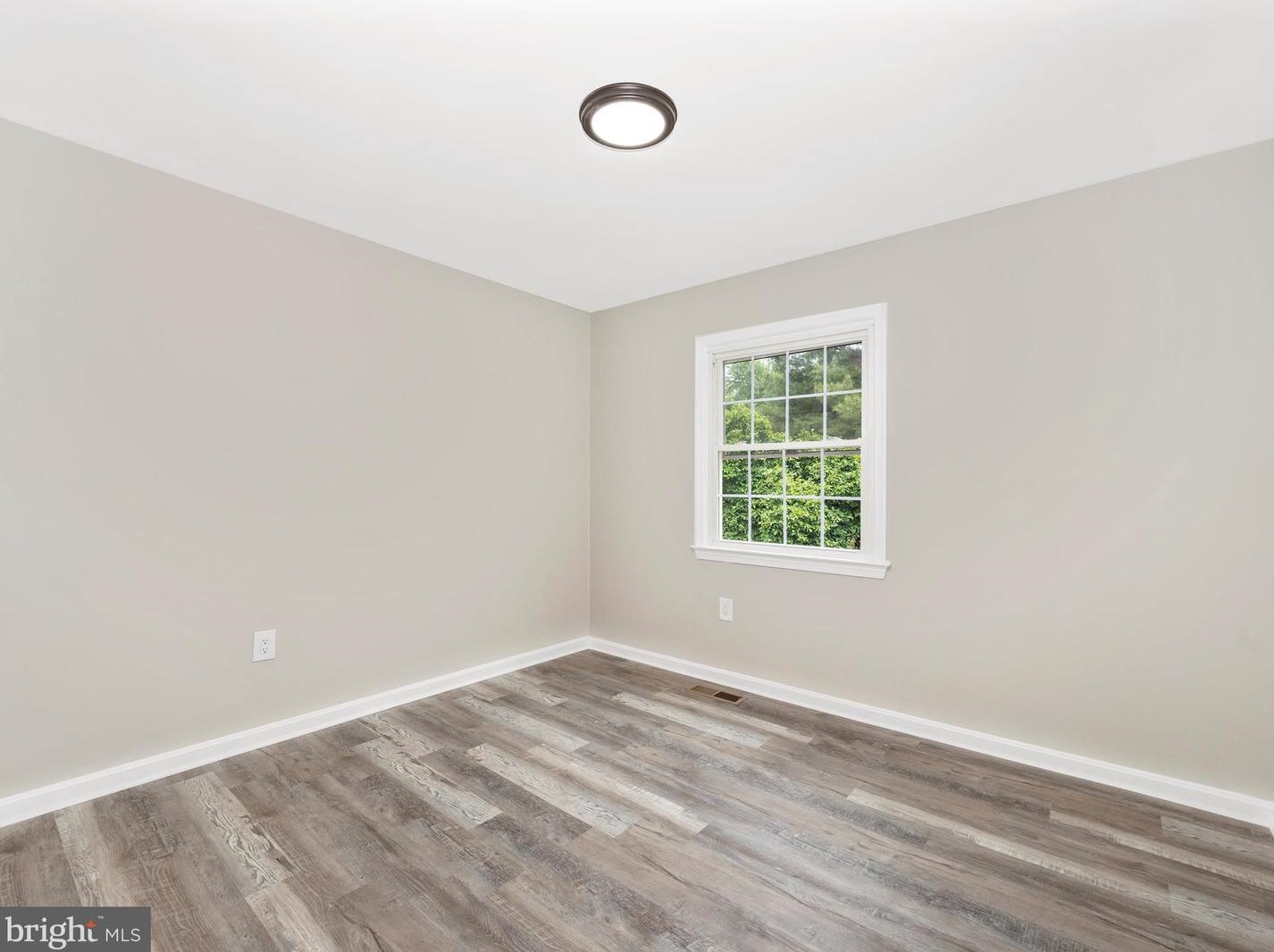 18601 Nuthatcher Ln, Gaithersburg MD  20879-1707 exterior