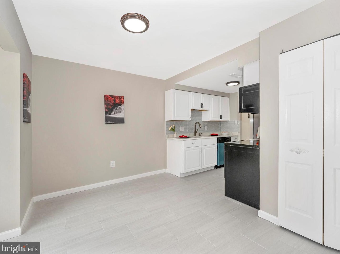 18601 Nuthatcher Ln, Gaithersburg MD  20879-1707 exterior