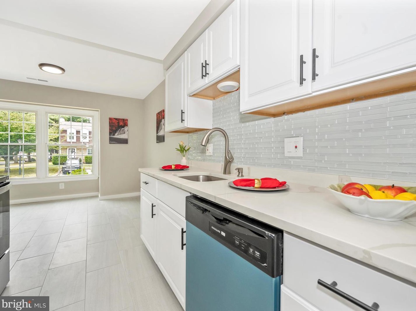 18601 Nuthatcher Ln, Gaithersburg MD  20879-1707 exterior