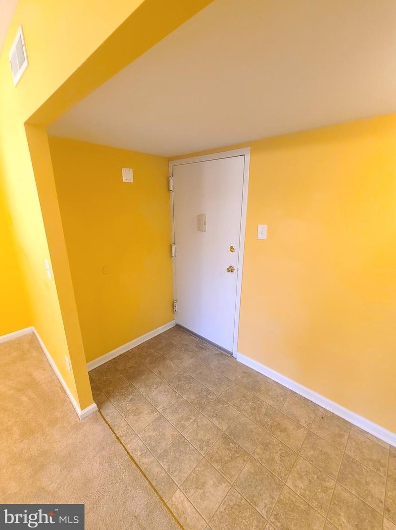 19315 Club House Rd #102, Gaithersburg, MD 20886