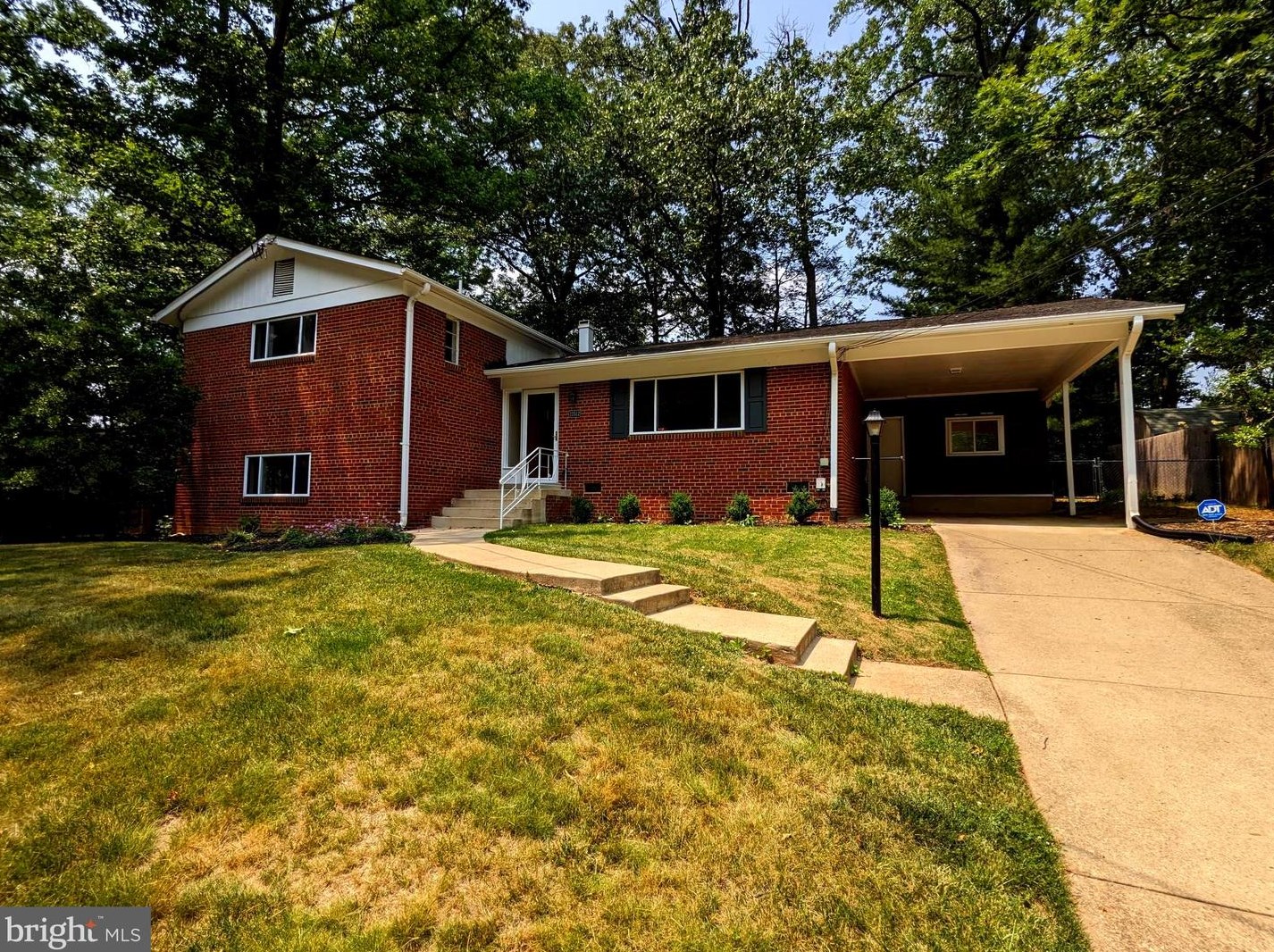 11512 Colt Ter, Silver Spring, MD 20902