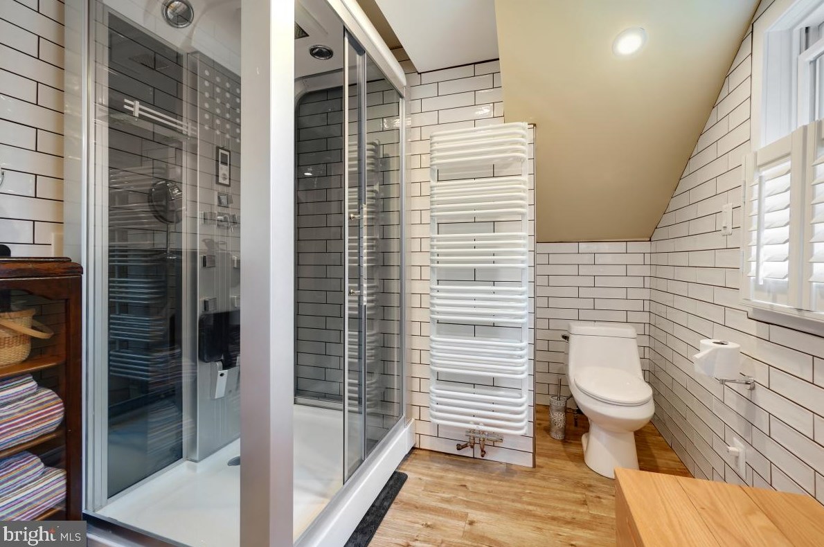 6710 Westmoreland Ave, Silver Spring MD 20912-4406 exterior