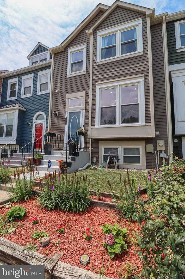 15206 Cedar Tree Dr, Burtonsville, MD 20866